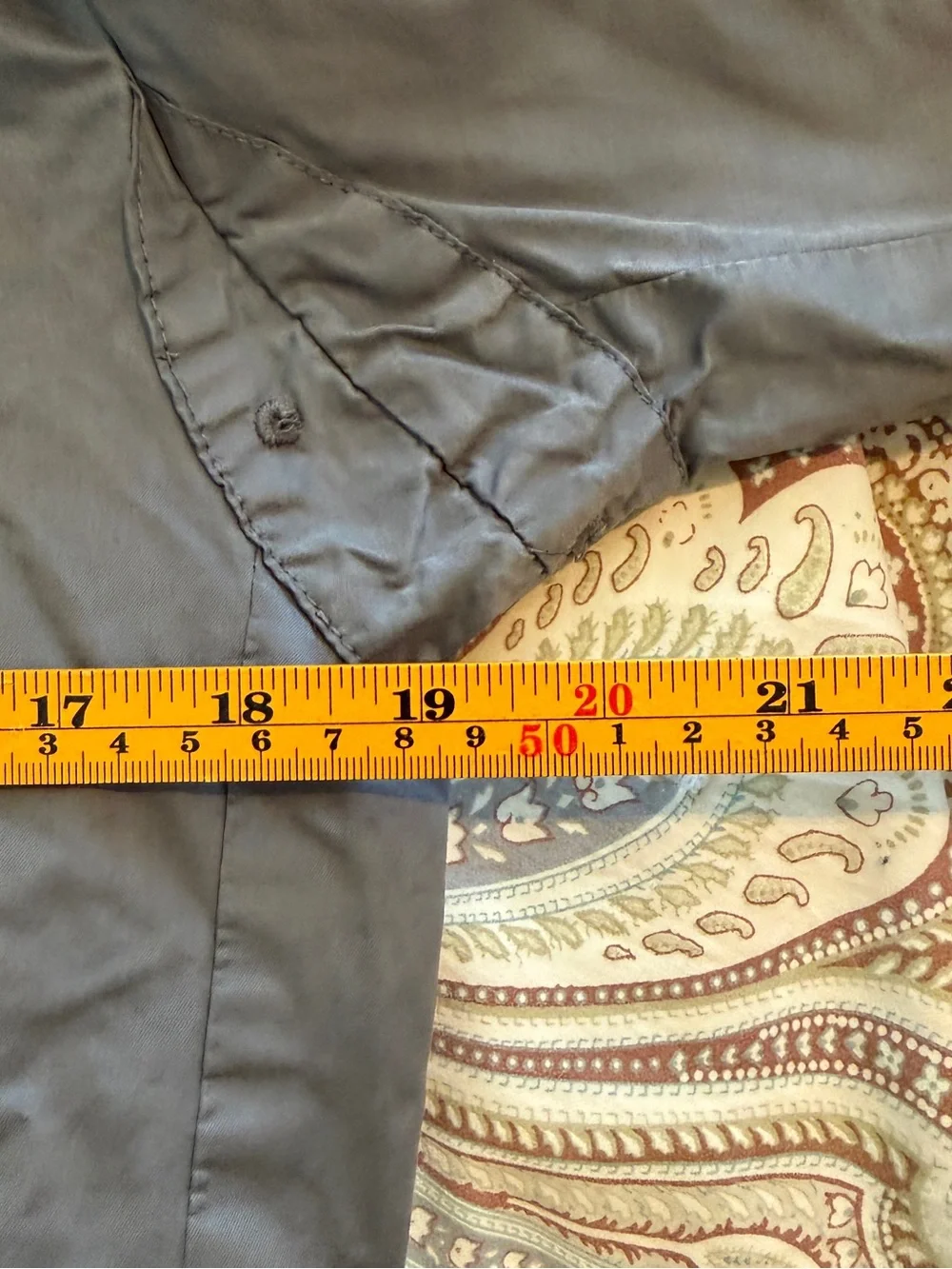 Banana Republic Gray Bomber Jacket Men’s Small Lightweight Minimalist Jacket
